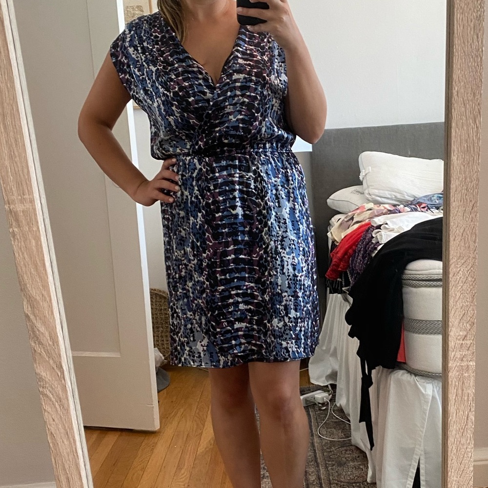 Aqua v neck dress size L